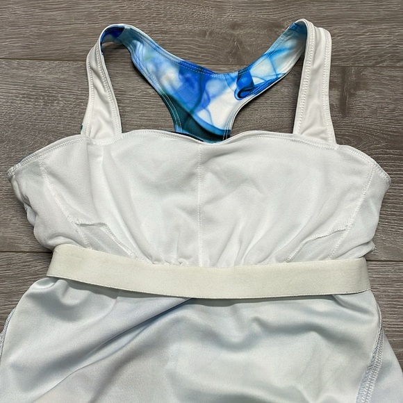 Old Navy Active Workout Tank Built in Bra Cutout Back S - Picture 15 of 16